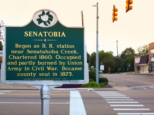 Historical marker for Senatobia, Mississippi, detailing its founding, Civil War history, and designation as county seat.