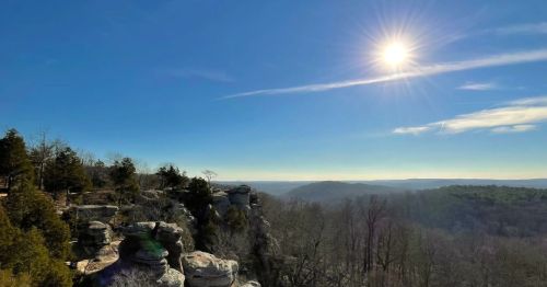Garden of the Gods Observation Trail in Illinois