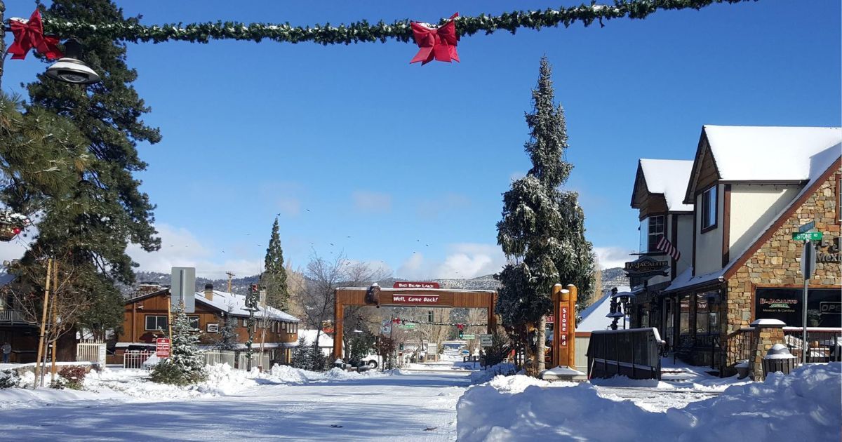 Christmas In Big Bear Village In Southern California Is Charming