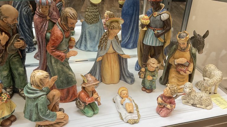 Detroit: One Of The World's Largest Collections Of Hummels