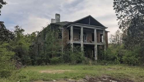 abandoned house tour Natchez Mississippi