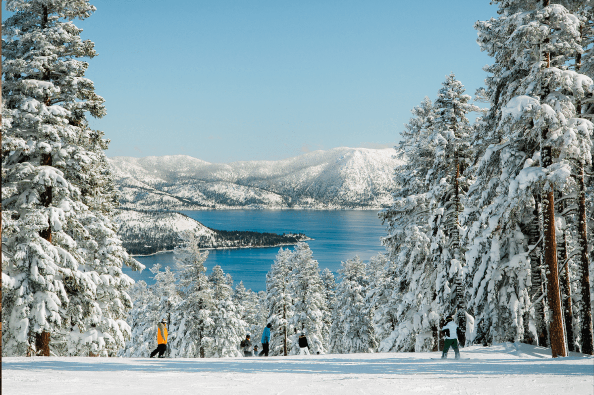 The Small Town in Northern California That Comes Alive During the Winter Season