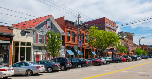 Row homes and small businesses line the main square in Exeter, NH.