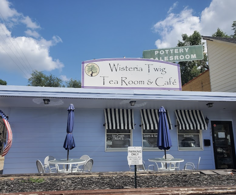 Wisteria Twig: Old-Fashioned Brunch in Red Wing, Minnesota