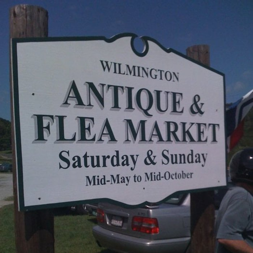 Sign for Wilmington Antique & Flea Market, open Saturday and Sunday from mid-May to mid-October.
