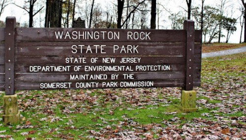 Sign for Washington Rock State Park in New Jersey, maintained by the Somerset County Park Commission.
