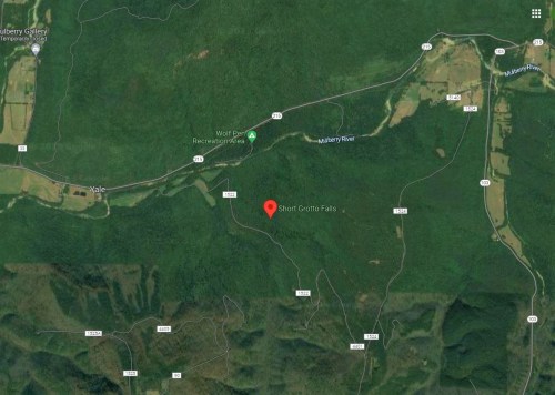 Map showing the location of Short Grotto Falls near the Mulberry River and Wolf Pen Recreation Area.