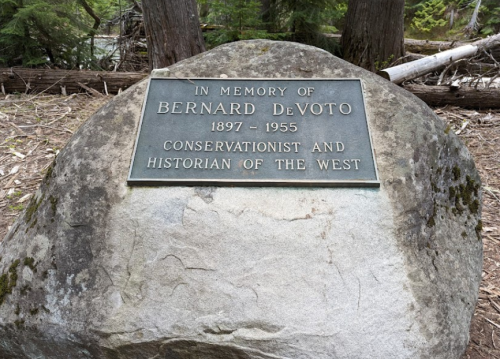 A plaque on a large rock commemorating Bernard DeVoto, a conservationist and historian of the West (1897-1955).