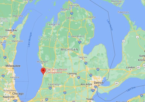 Map of Michigan highlighting Oak Grove Resort Campground near the southwestern coast.
