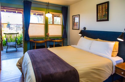 The Front Porch Inn In Northern California Is A Hidden Oasis