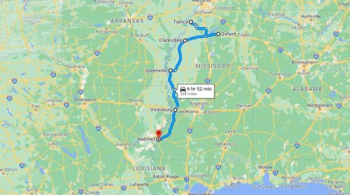 Map showing a route from Natchez, Mississippi, to Oxford, Mississippi, with a travel time of 6 hours and 52 minutes.