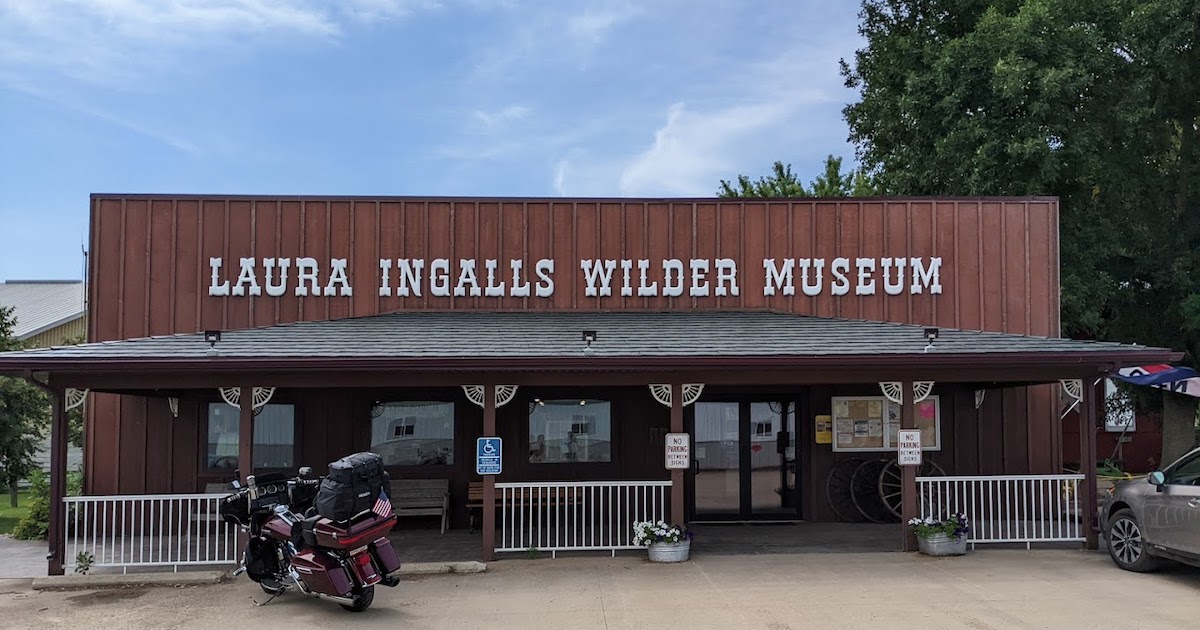 See Charles Ingalls Furniture At The Laura Ingalls Wilder Museum