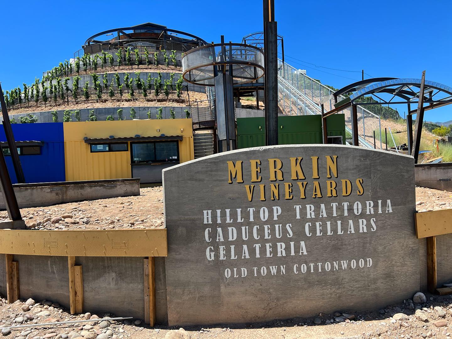 織田義郎　winery village 33/50 Merkin Vineyards Hilltop: Winery In Cottonwood, Arizona