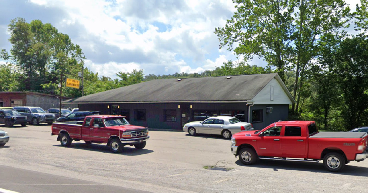 The Small-Town Diner Where Locals Catch Up Over Brown Beans And ...