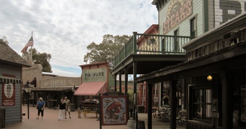 the tucson attraction known as trail dust town is an old western movie set