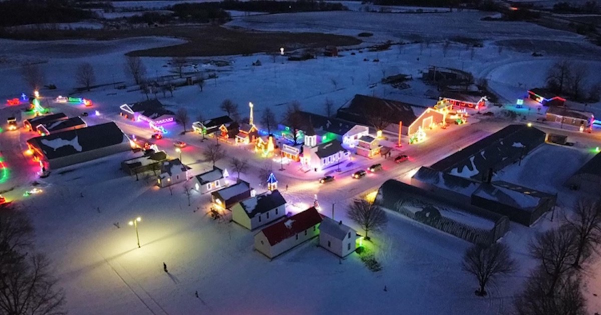 These May Be The 7 Best Christmas Towns In Minnesota