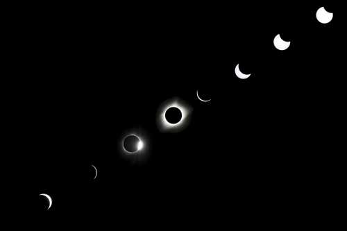 A sequence of lunar phases against a black background, showing the progression from new moon to full moon.