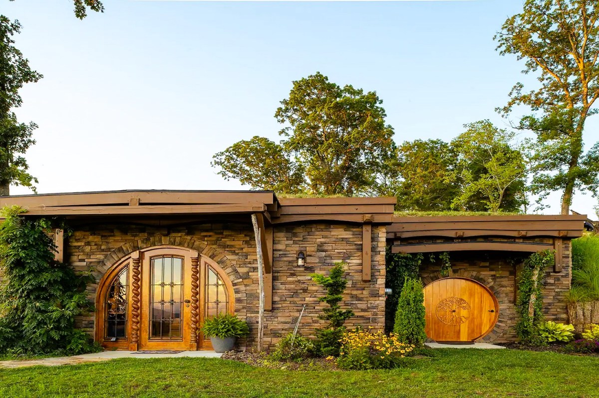 Stay in These 3 Underground Modern Hobbit-House Airbnbs in North Carolina That Are Nothing Short of Amazing