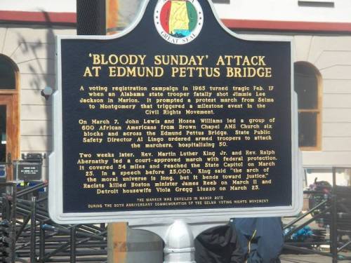 Historical marker detailing the "Bloody Sunday" attack at Edmund Pettus Bridge during the Civil Rights Movement.