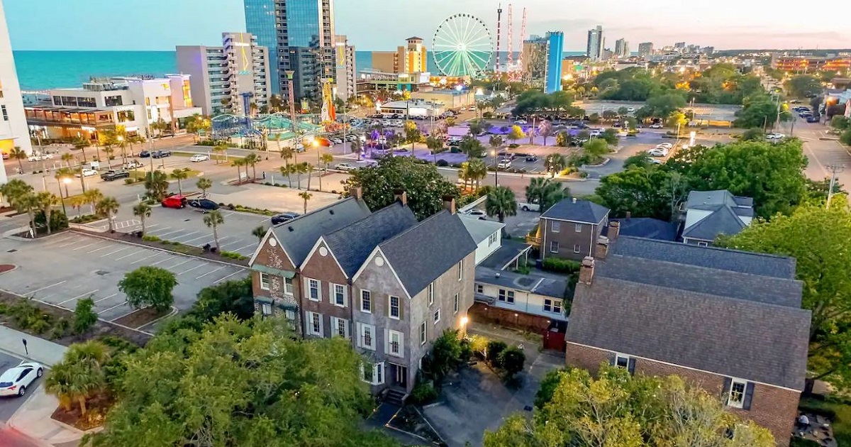 This Unique 3-Story Airbnb In Myrtle Beach Features A Hot Tub, Arcade ...