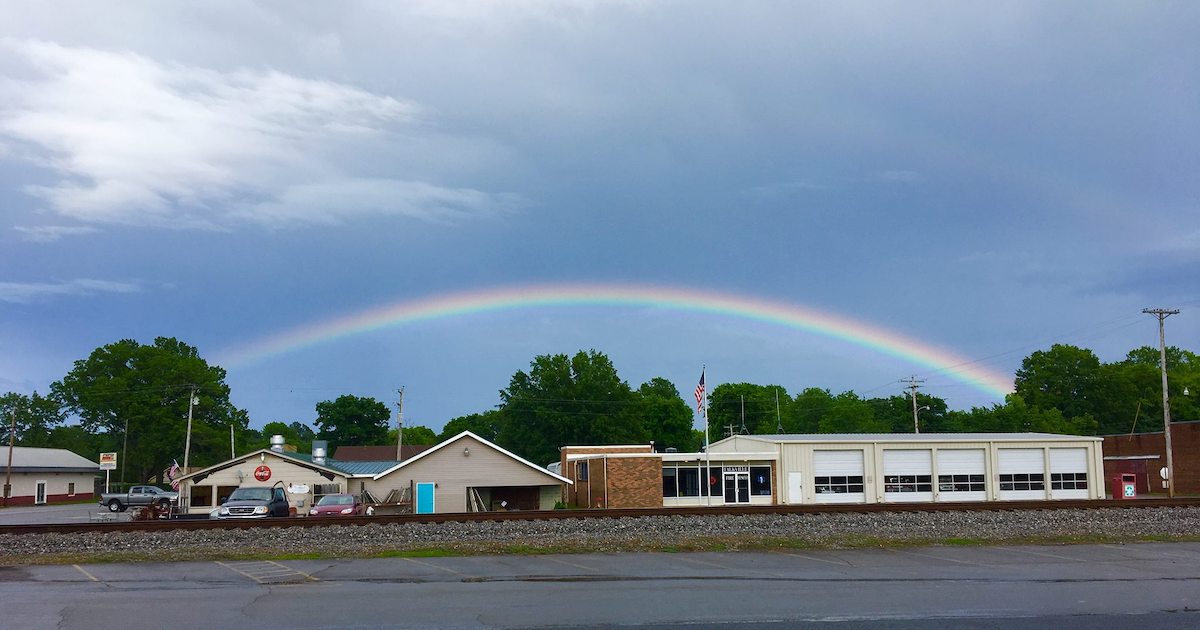 This Blink-And-You’ll-Miss-It Town In Alabama Is So Worth Exploring