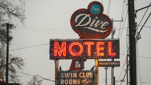Exterior of the Dive Motel, a vintage sign, in Nashville TN