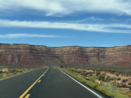 The approach to the Moki Dugway in Utah