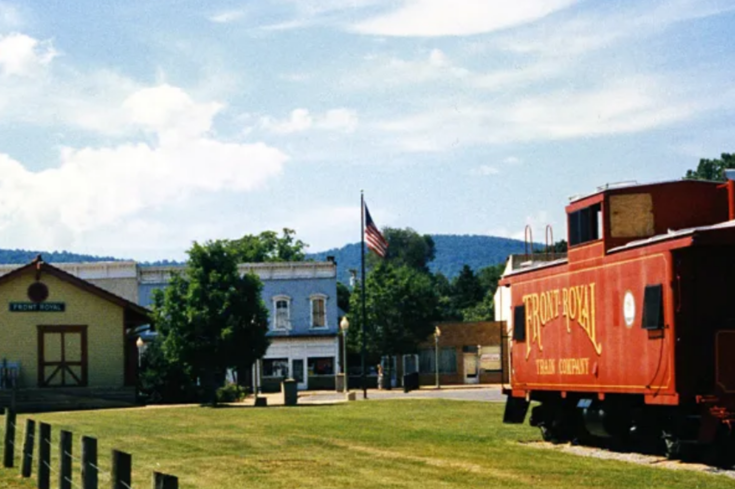 The Scenic Road Trip That Leads to 5 of Virginia’s Most Charming Small