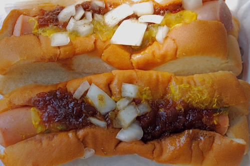 A visit to Flo's iconic hot dog stand in Cape Neddick is always a must stop. The steamed dogs with famous relish sauce are both affordable and delicious.