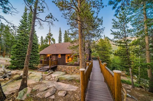 Secluded Airbnb cabin in Colorado