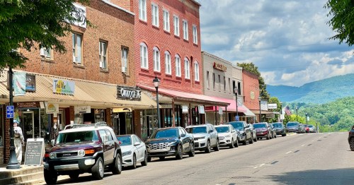 Main Street of Franklin, a charming mountain town in North Carolina.