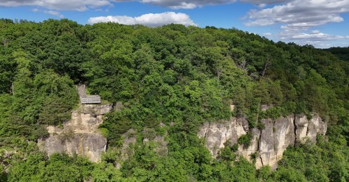 Scenic bluffs amid green forests at the Mississippi Palisades State Park along the Mississippi River in Illinois.