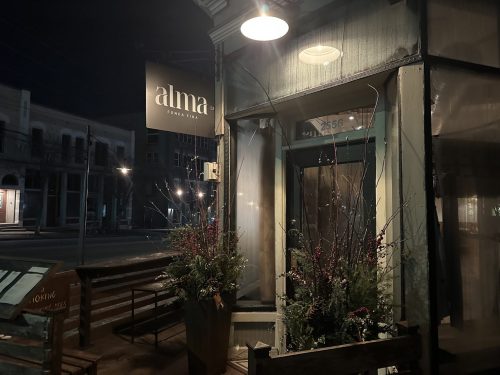 alt
