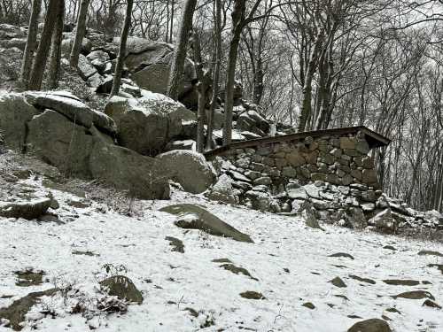 The Silver Mine Lake Loop Is the Best Winter Hike in New York