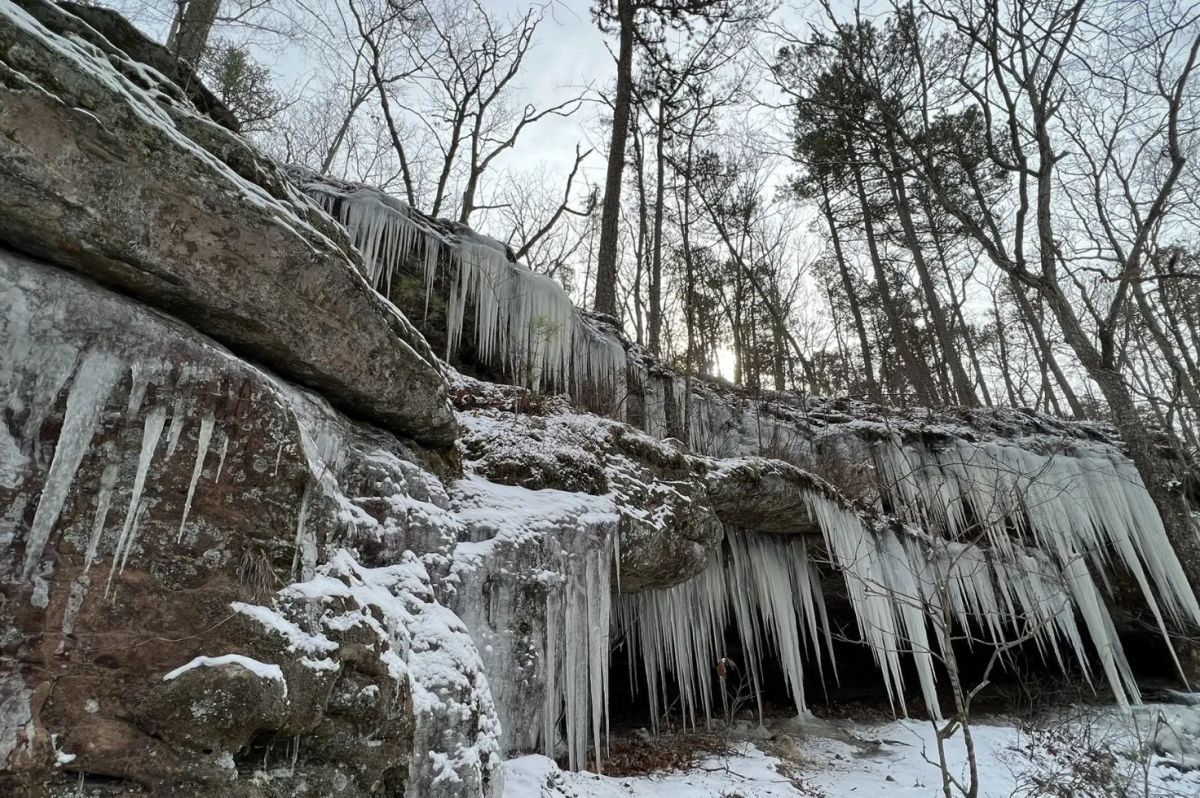 The Little Known Hiking Path in Hickory Canyons, Missouri is Our ...