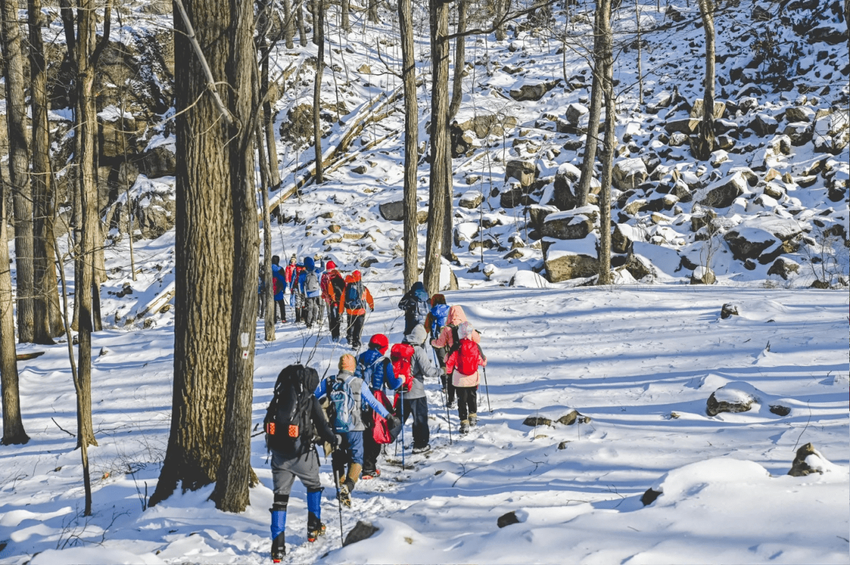 The Silver Mine Lake Loop Is the Best Winter Hike in New York