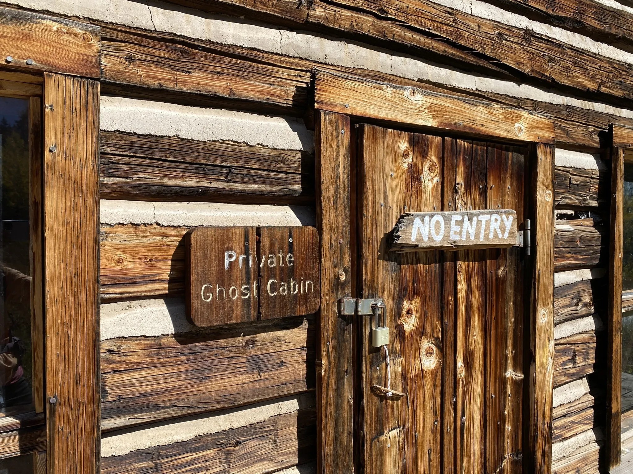 Ashcroft Is One of the Most Haunted - EyJidWNrZXQiOiJhc3NldHMuYWxsdHJhaWxzLmNvbSIsImtleSI6InVwbG9hZHMvcGhvdG8vaW1hZ2UvNTUyOTgyNzYvZGUzOTk1YTk0NWVjYzgwYzFlOTZjOWZjOGE0ZWQ5Y2IuanBnIiwiZWRpdHMiOnsidG9Gb3JtYXQiOiJ3ZWJwIiwicmVzaXplIjp7IndpZHRoIjoyMDQ4LCJoZ.webp