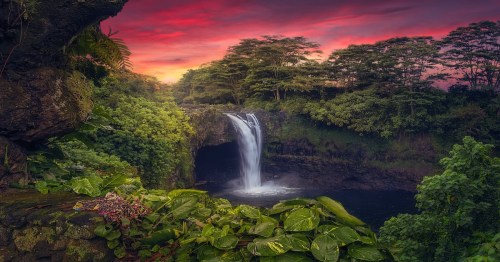 Wonderful sunset colors at Rainbow Falls in Hilo
