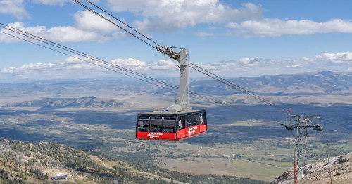 September 13, 2023: Jackson, Wyoming: The Jackson Hole Ski Resort gondola aerial tram takes visitors up the mountain during the summer for sightseeing, scenic views, and hiking