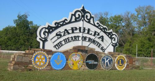 Welcome sign for Sapulpa, Oklahoma.