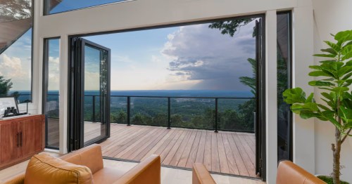 An Airbnb in South Carolina with a view overlooking the mountains.