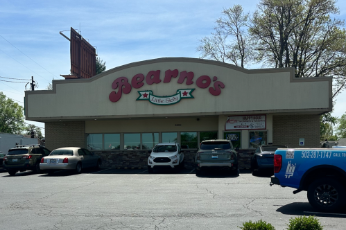 Exterior of a family-friendly pizza restaurant in Louisville, Kentucky