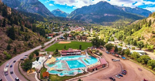 ouray hot springs in the center of a mountain town in colorado