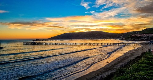 A peaceful photo of Avila Beach in California