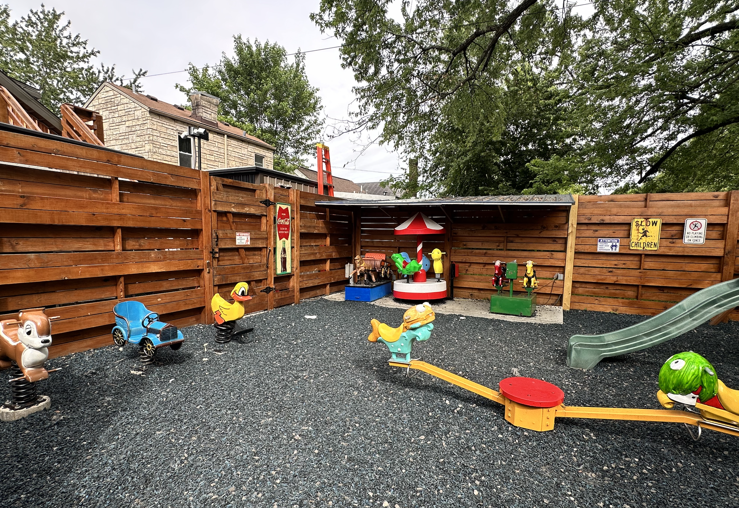 This Neighborhood Restaurant Has a Huge, Family-Friendly Patio