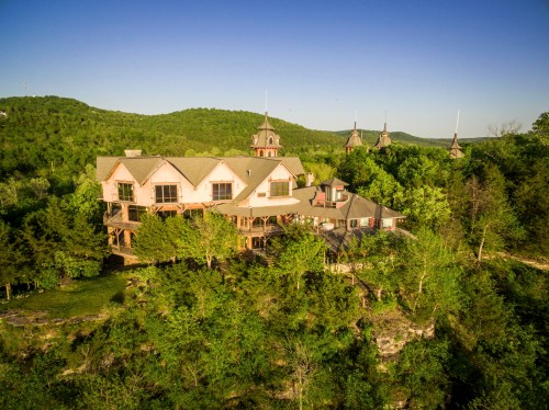 Rogue Manor aerial shot