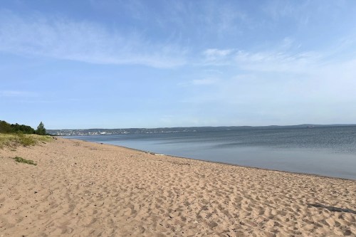Photo Source: https://www.alltrails.com/parks/us/minnesota/park-point-recreation-area/photos