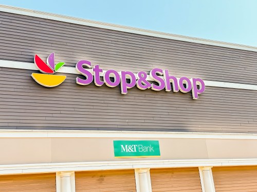 Stop and Shop store front