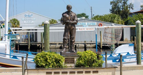 the marina of the greek town of tarpon springs, florida