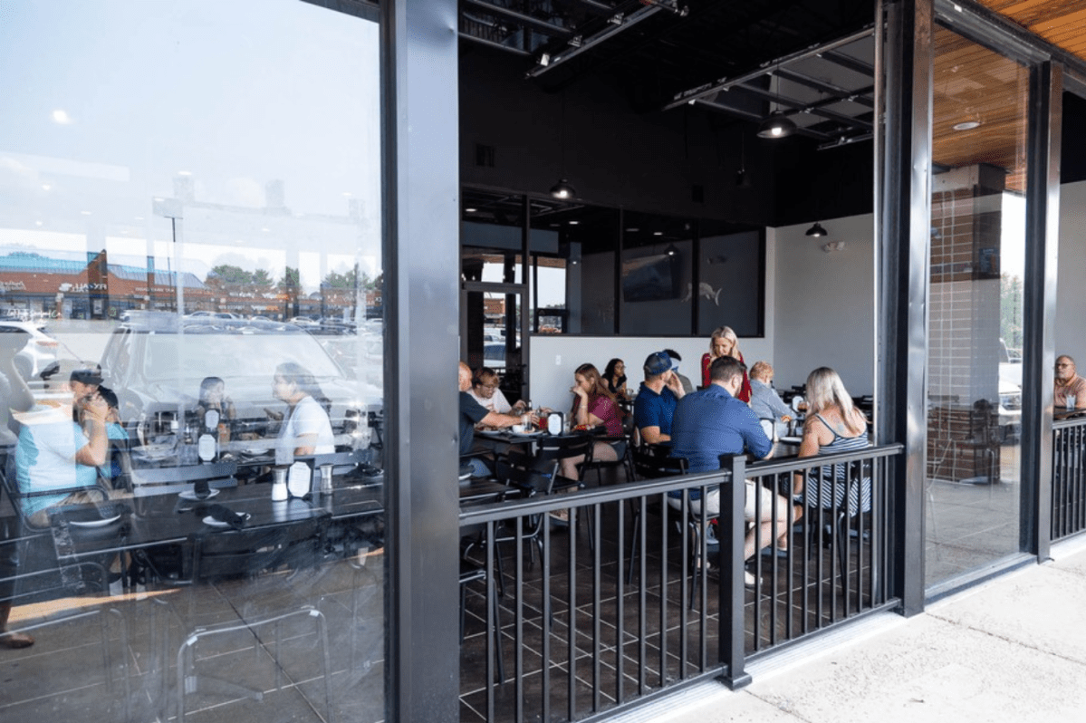 Enjoy Fresh Crab Meat at This Delicious Seafood Restaurant in Maryland